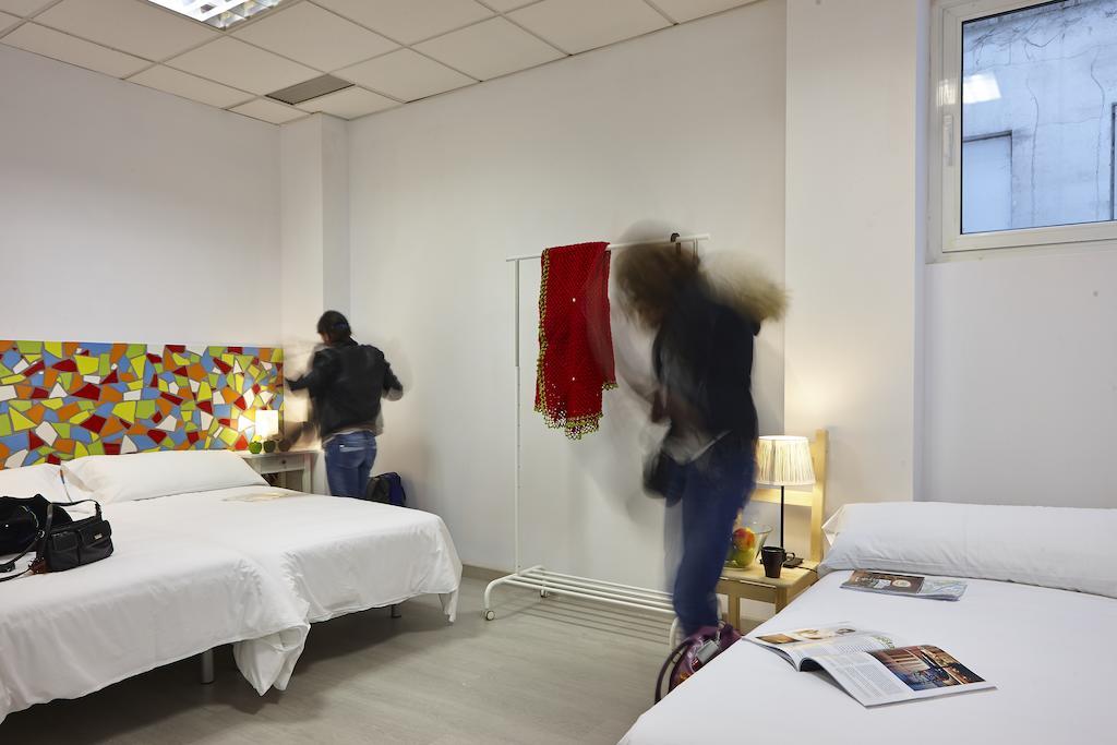 Pil Pil Hostel Μπιλμπάο Δωμάτιο φωτογραφία
