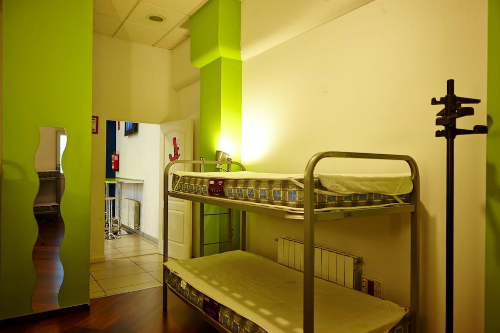 Pil Pil Hostel Μπιλμπάο Δωμάτιο φωτογραφία
